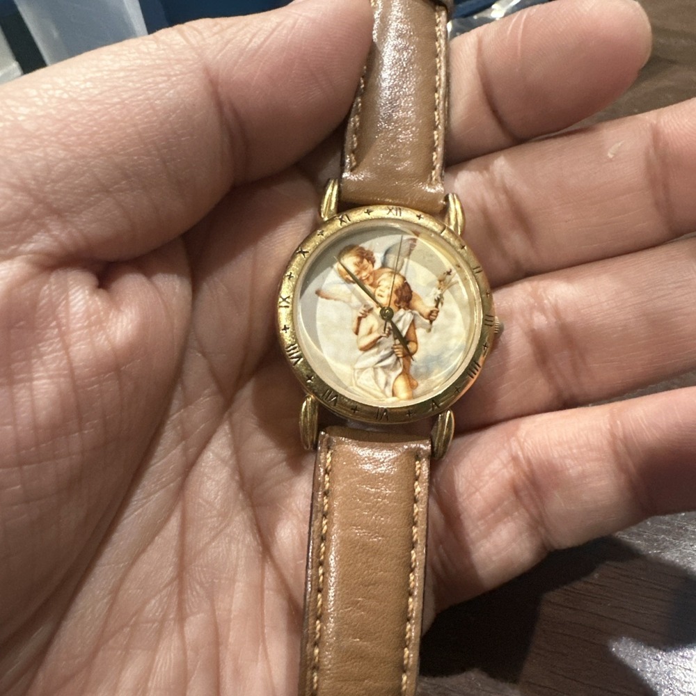 Running Devine Time By Relic "Angel Of Love" Watch Gold Tone Leather Unisex 30mm